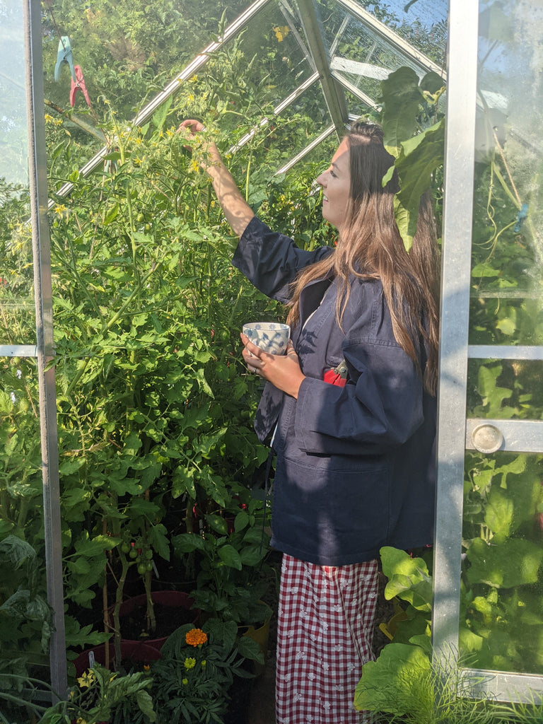 Green house, cottage garden, garden jacket, interview with gardener Amy Shore